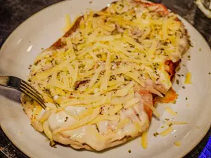 MILANESA JAMÓN Y PROVOLONE