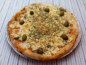 Pizza doble muzzarella a la piedra