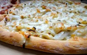Pizza fugazzeta a la piedra