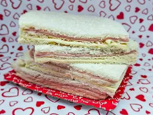 Sandwich de miga jyq