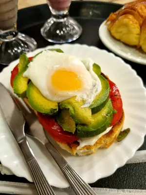 Avocado La Roca