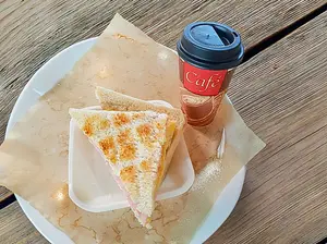 Café con medio tostado