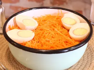 Ensalada de zanahoria y huevo