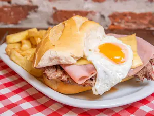 Lomito Xr100 con fritas