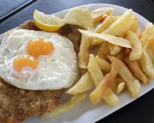Suprema a caballo con guarni
