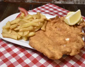Suprema de pollo c guarni