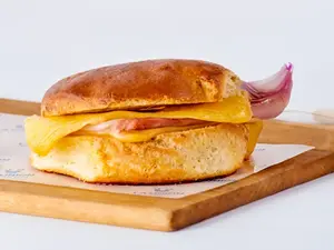 Tostado de jamón y queso