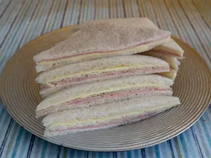 Triples Jamon Y Queso X8