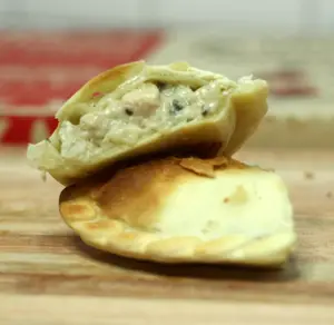 Empanada De Pollo