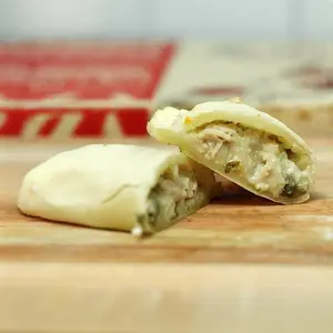 Empanada De Pollo Al Verdeo
