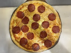 Pepperoni med