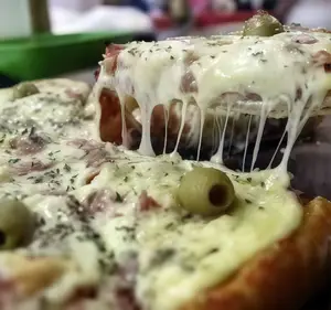 Pizza roouefort y jamón