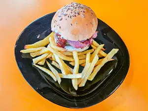 Burga zarpada