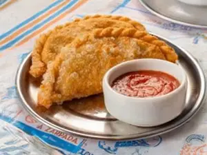 Empanada de carne picante