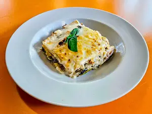 Lasagna de berenjena y zucchini a la parmesana