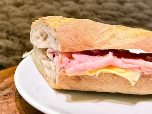 Sandwich ciabatta jamon cocido