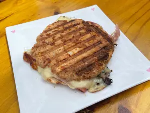 Tostado Pan De Chipa
