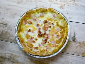 Tarta de jamón y queso