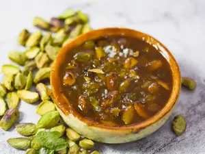 Tarta de pistacho y caramelo