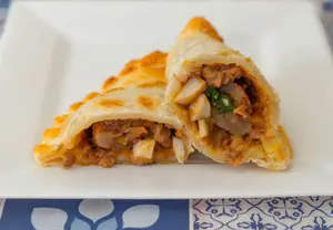 Empanada carne con aceitunas