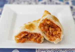 Empanada de cheese burger