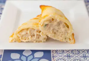Empanada de cheese chicken
