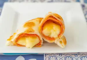 Empanada de queso provolone