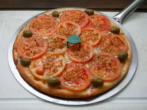 Gde pizza napolitana