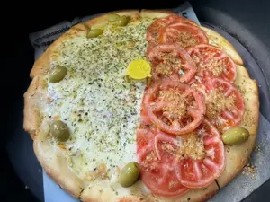 Gg muzza jamón y provolone