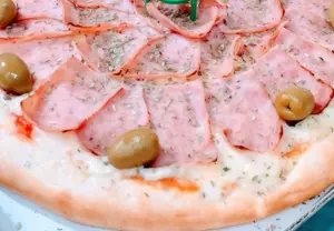 Gg muzzarella con salchichas