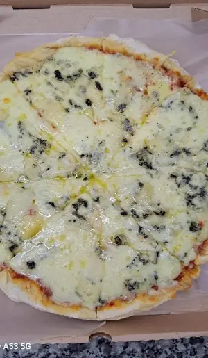 Pizza 4 Quesos