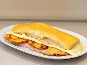 Sándwich de suprema jyq