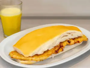 Sándwich de suprema solo