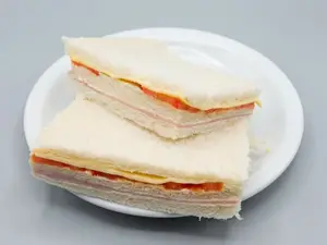 Jamon, Queso Y Tomate