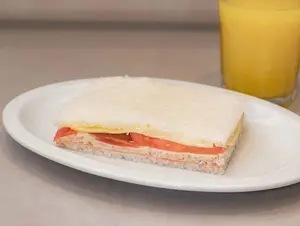 Sándw.de queso, jamon y tomate