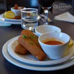 Bastones de mozzarella