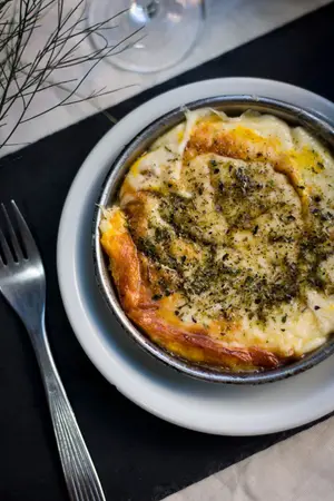 Provoleta(h)
