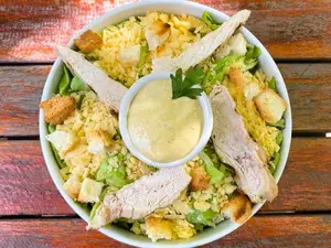 Ensalada Caesar De Pollo