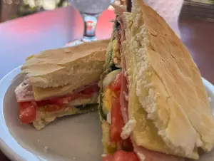 Sandwich árabe completo