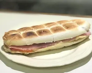 Tostado j q y t pan flauta