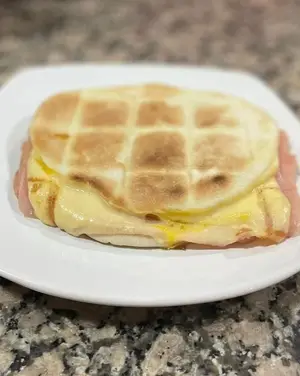 Tostado pan árabe de j & q