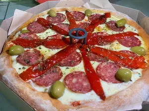 Pizza Calabreza
