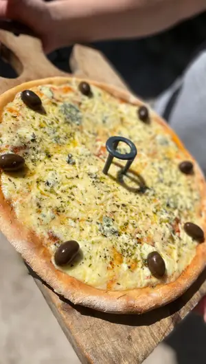 Pizza Roquefort