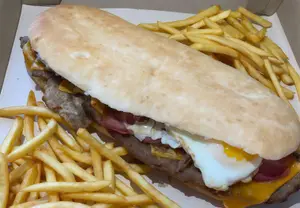Sándwich de la casa p/comparti