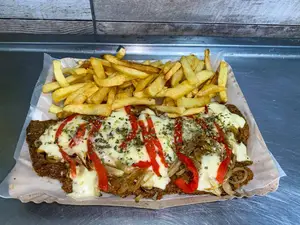 Mila Fugazzeta C/Fritas