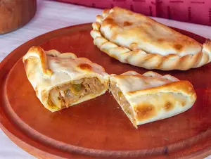 Empanada de carne picante