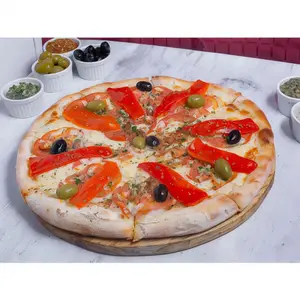 Pizza con panceta y morrón