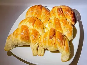 Medialunas de manteca x6