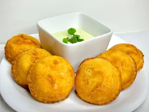 Pasteles pollo x6u
