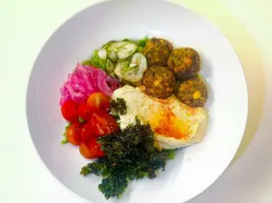 Falafel Salad